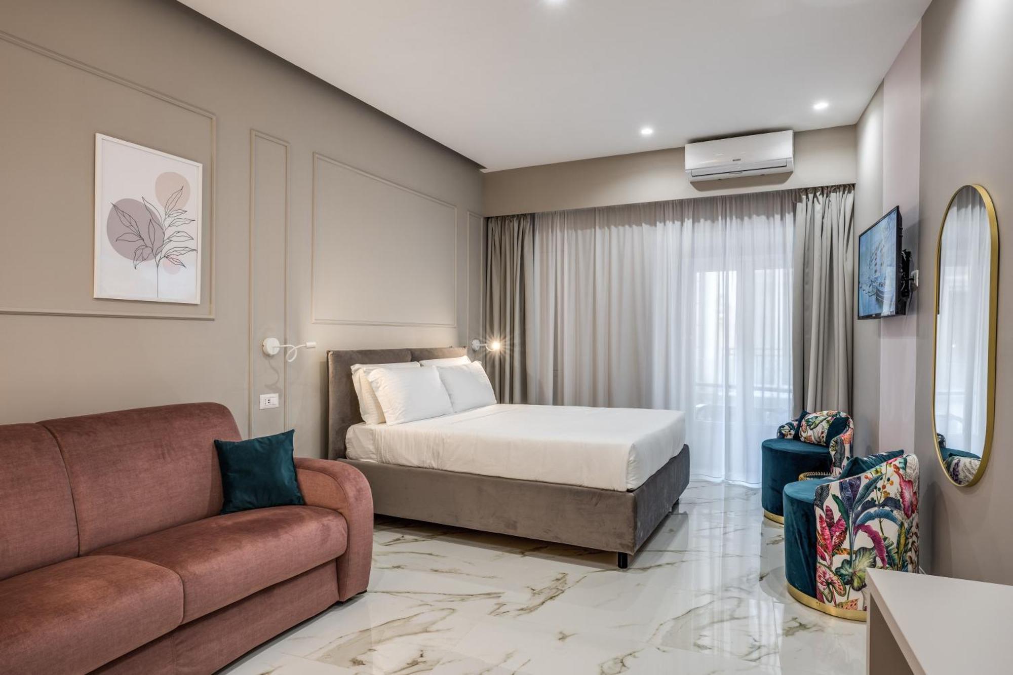 The Oasis Hotel Naples Exterior photo