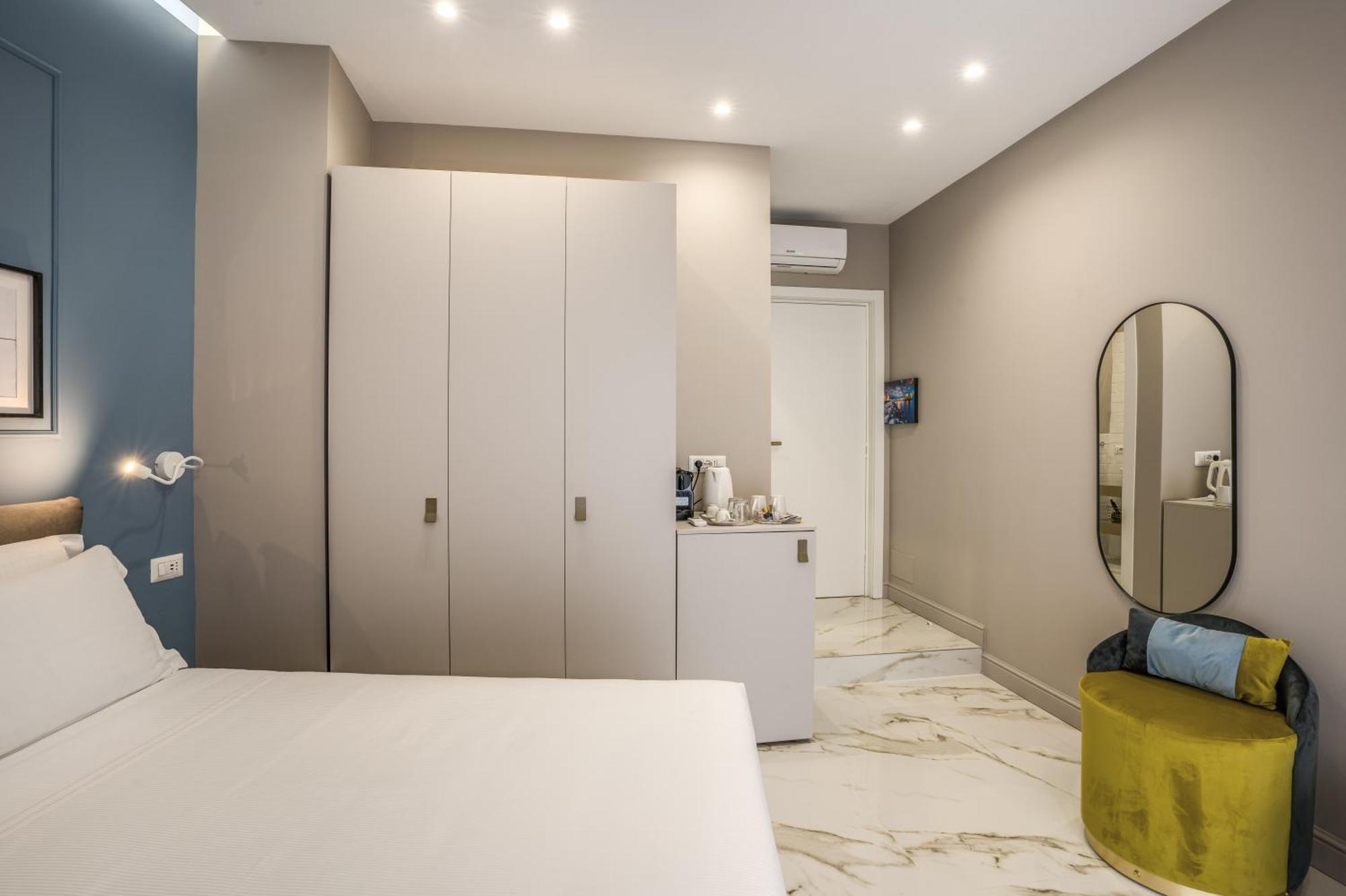 The Oasis Hotel Naples Exterior photo